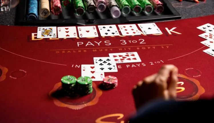 What are the advantages of playing at an online casino? - casinoslotsfun